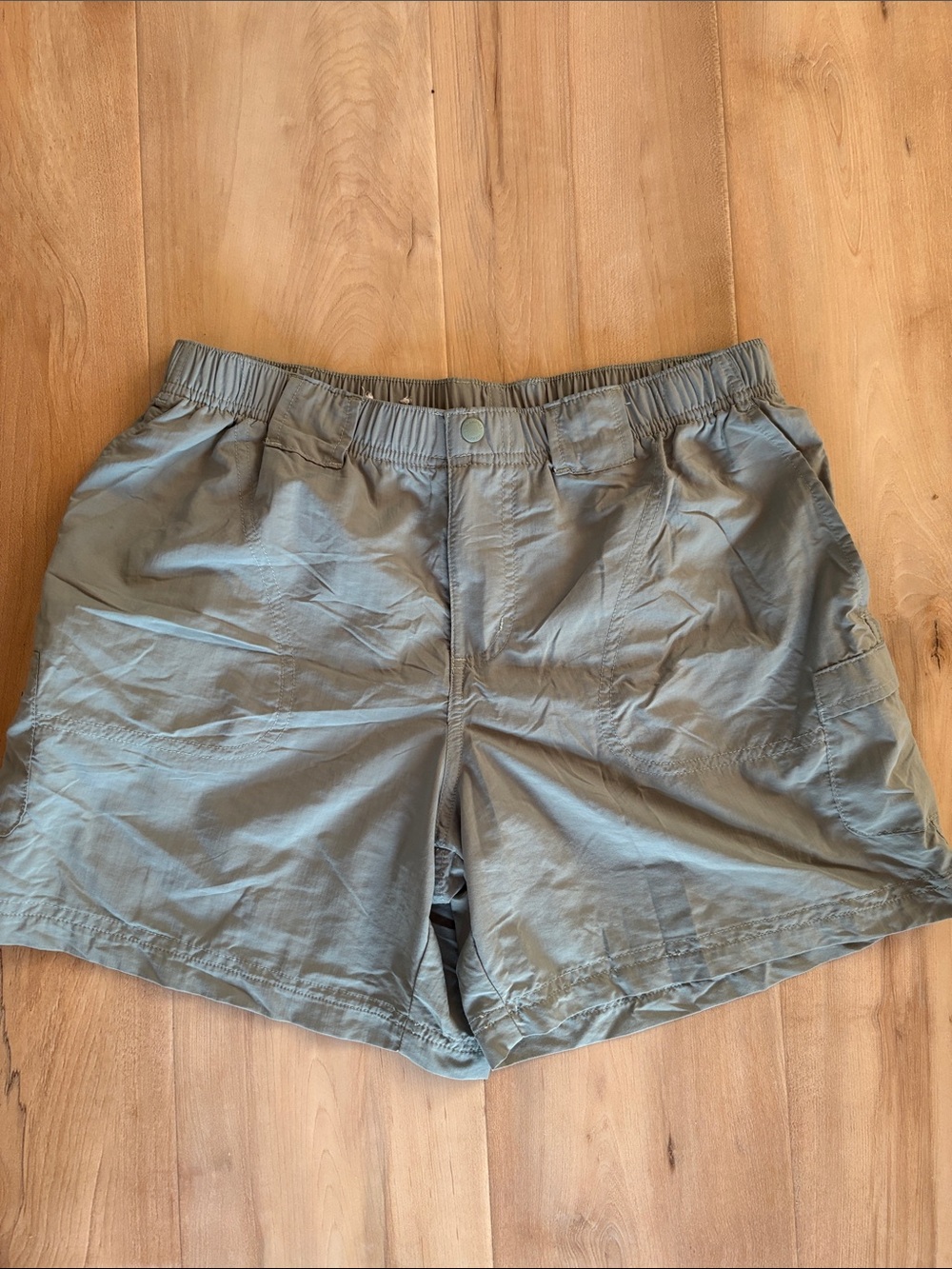 Columbia Women's Olive Green Cargo Shorts
